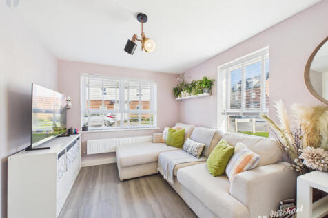 CAM03218G0-PR0783-STILL006