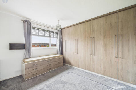 CAM03218G0-PR0779-STILL016