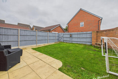 CAM03852G0-PR0446-STILL007