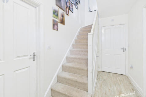 CAM03852G0-PR0446-STILL002