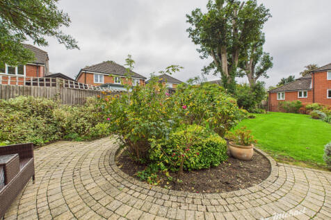 CAM03852G0-PR0447-STILL014