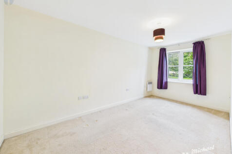 CAM03852G0-PR0438-STILL002