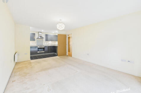 CAM03852G0-PR0438-STILL006