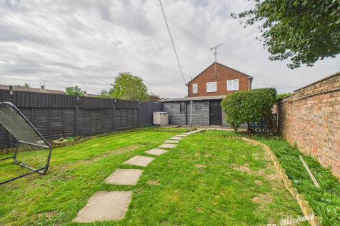 CAM03218G0-PR0780-STILL007