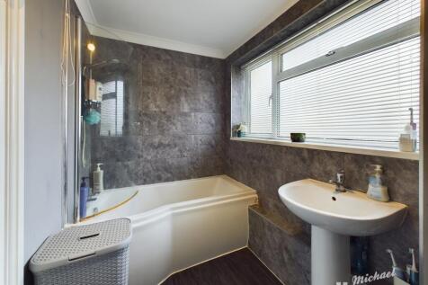 CAM03852G0-PR0175-STILL005