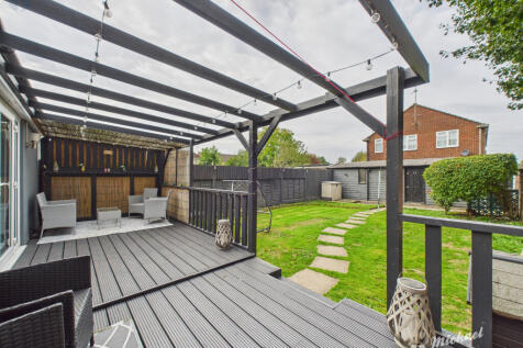 CAM03218G0-PR0780-STILL006