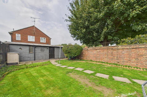 CAM03218G0-PR0780-STILL009