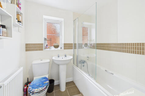 CAM03218G0-PR0794-STILL012