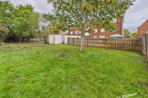 CAM03852G0-PR0456-STILL023-thumbnail-h750-70