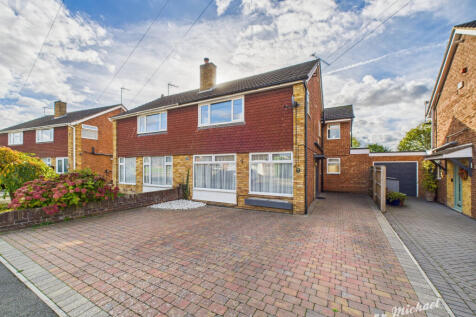 CAM03218G0-PR0805-STILL003