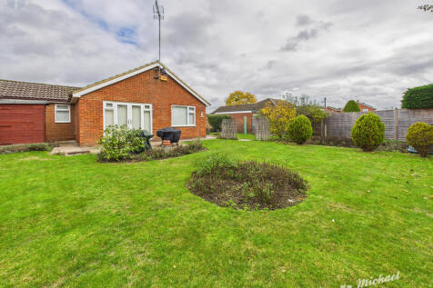 CAM03852G0-PR0457-STILL014