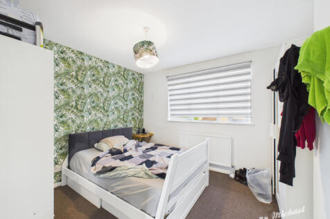 CAM03218G0-PR0807-STILL003