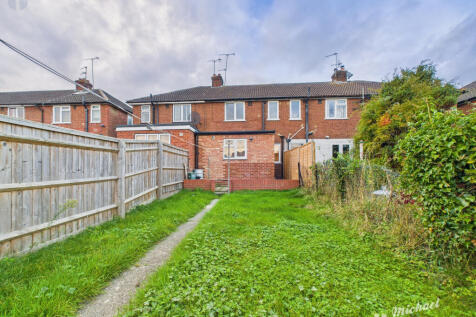 CAM03218G0-PR0810-STILL008