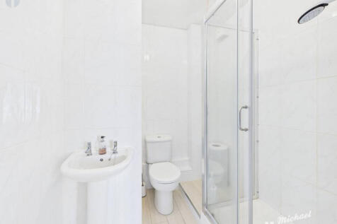 CAM03852G0-PR0462-STILL002-thumbnail-h750-70