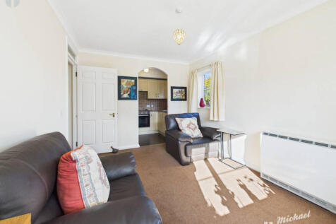 CAM03852G0-PR0462-STILL005-thumbnail-h750-70