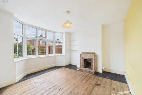 CAM03218G0-PR0813-STILL001-thumbnail-h750-70