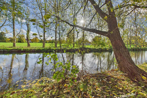 CAM03852G0-PR0465-STILL007-thumbnail-h750-70