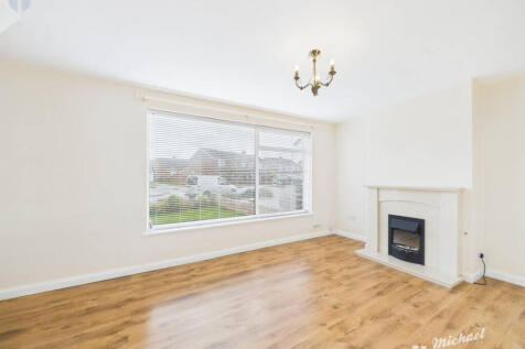 CAM03218G0-PR0819-STILL007-thumbnail-h750-70