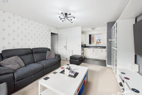 CAM03852G0-PR0467-STILL009