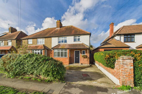 CAM03218G0-PR0827-STILL029-thumbnail-h750-70