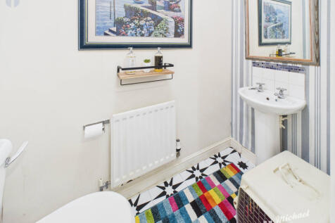 CAM03218G0-PR0781-STILL003