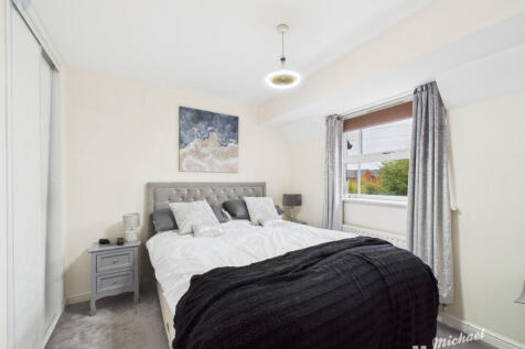 CAM03218G0-PR0781-STILL007