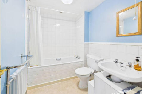 CAM03852G0-PR0477-STILL001-thumbnail-h750-70