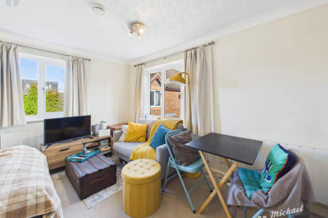 CAM03852G0-PR0477-STILL005-thumbnail-h750-70