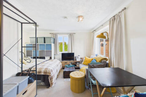 CAM03852G0-PR0477-STILL003-thumbnail-h750-70