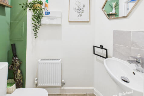 CAM03852G0-PR0479-STILL006