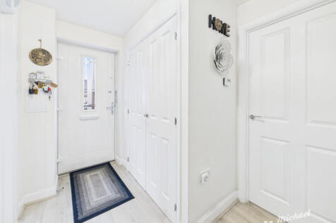 CAM03852G0-PR0482-STILL007