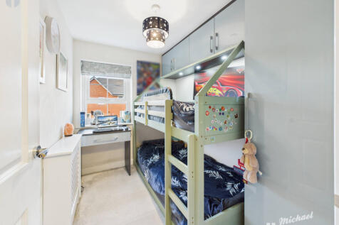 CAM03852G0-PR0482-STILL011