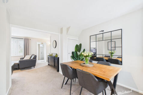 8ab5d0457d42480cac9f66d12bd4a1cb_80_CAM03218G0-PR0