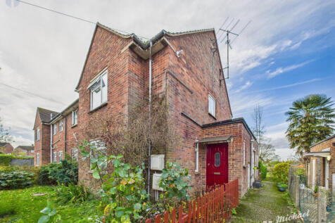 CAM03852G0-PR0474-STILL010