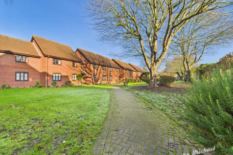 CAM03218G0-PR0835-STILL006