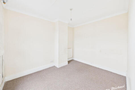 0a0c3ba5ab6d42b7af79f4822f65cbff_80_CAM03852G0-PR0