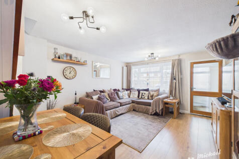 07a8fb012b9341dbb49e0b7dc3a25fe0_80_CAM03218G0-PR0