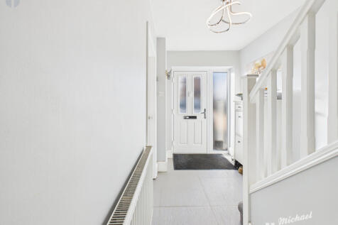 CAM03852G0-PR0538-STILL015