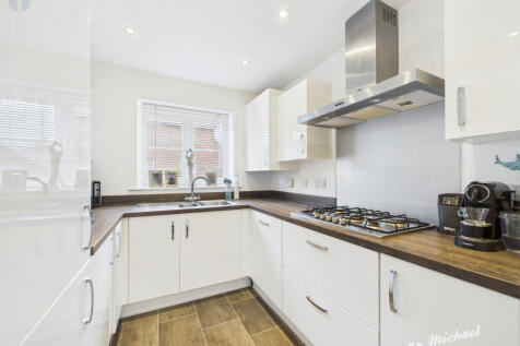 CAM03218G0-PR0793-STILL012