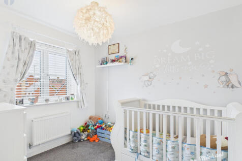 CAM03218G0-PR0793-STILL005