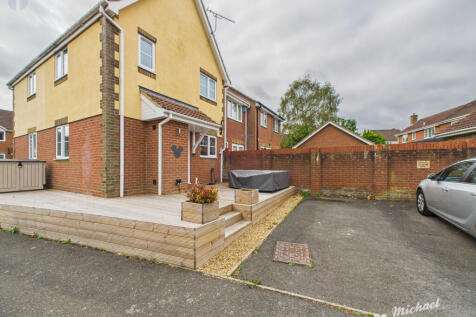 CAM03218G0-PR0792-STILL011