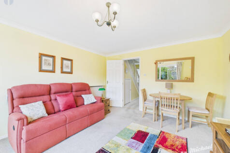 CAM03218G0-PR0812-STILL016