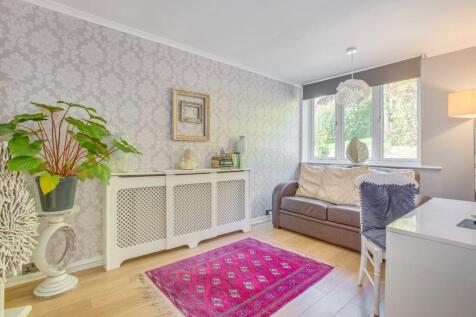 Family Room/Bedroom