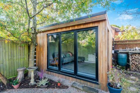 Garden Home Office
