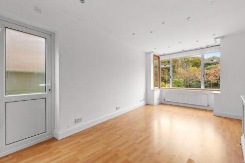 Family Room/Ground Floor Bedroom