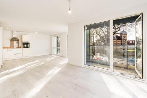 Plot 9 Lindfield Place Final-13.jpg