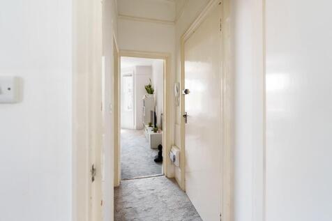 Flat 5, 38 Shelley Road-16.jpg