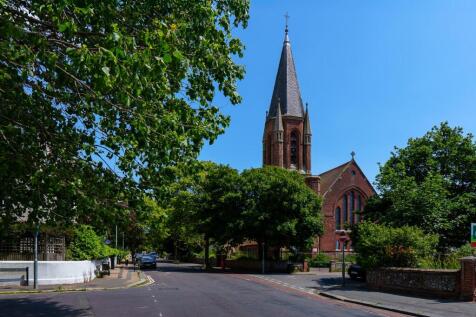 Flat 5, 38 Shelley Road-5.jpg