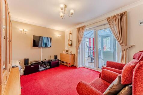 Bedroom/Sitting Room