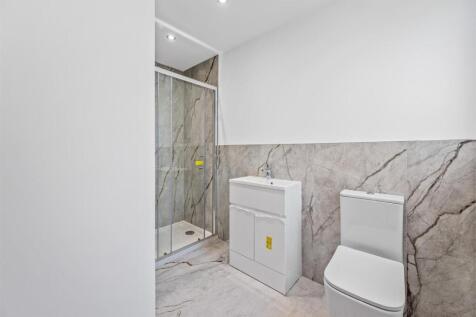 Bedroom Two En-Suite